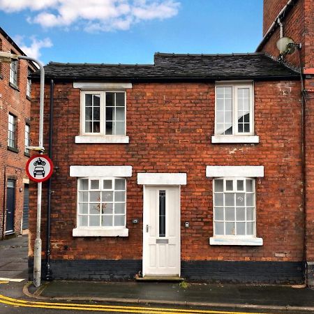 Cosy House Near The Peak District Leek Exterior photo
